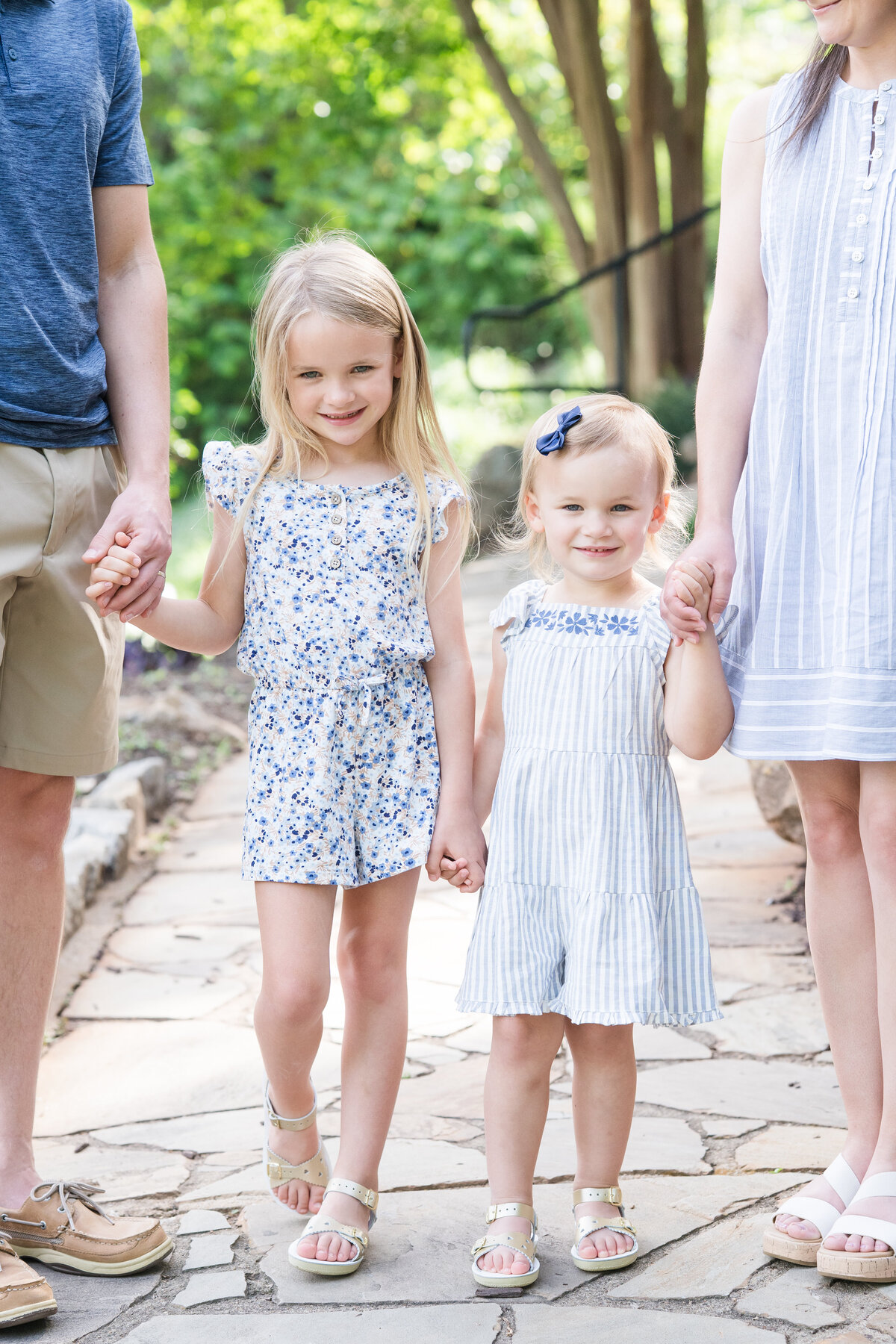 children-photographed-in-falls-park-greenville-sc