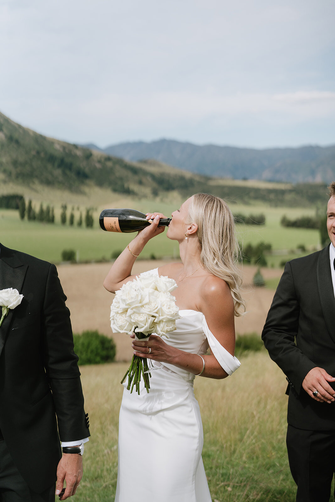 Melissa Clark Photography - Queenstown Wedding Photographer - Brenna & Taylor - Lookoutlodge Wedding-444