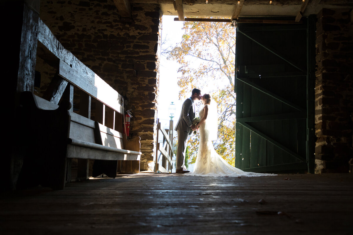 bride-groom-sihlouette-kissing-NJ-07746