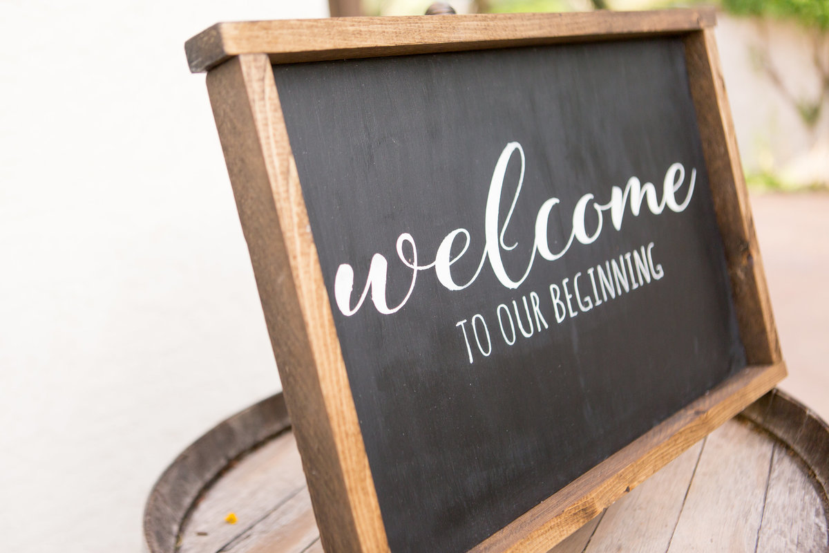 WELCOME SIGN HORIZONTAL Montelucia Wedding | Round Lens Photography