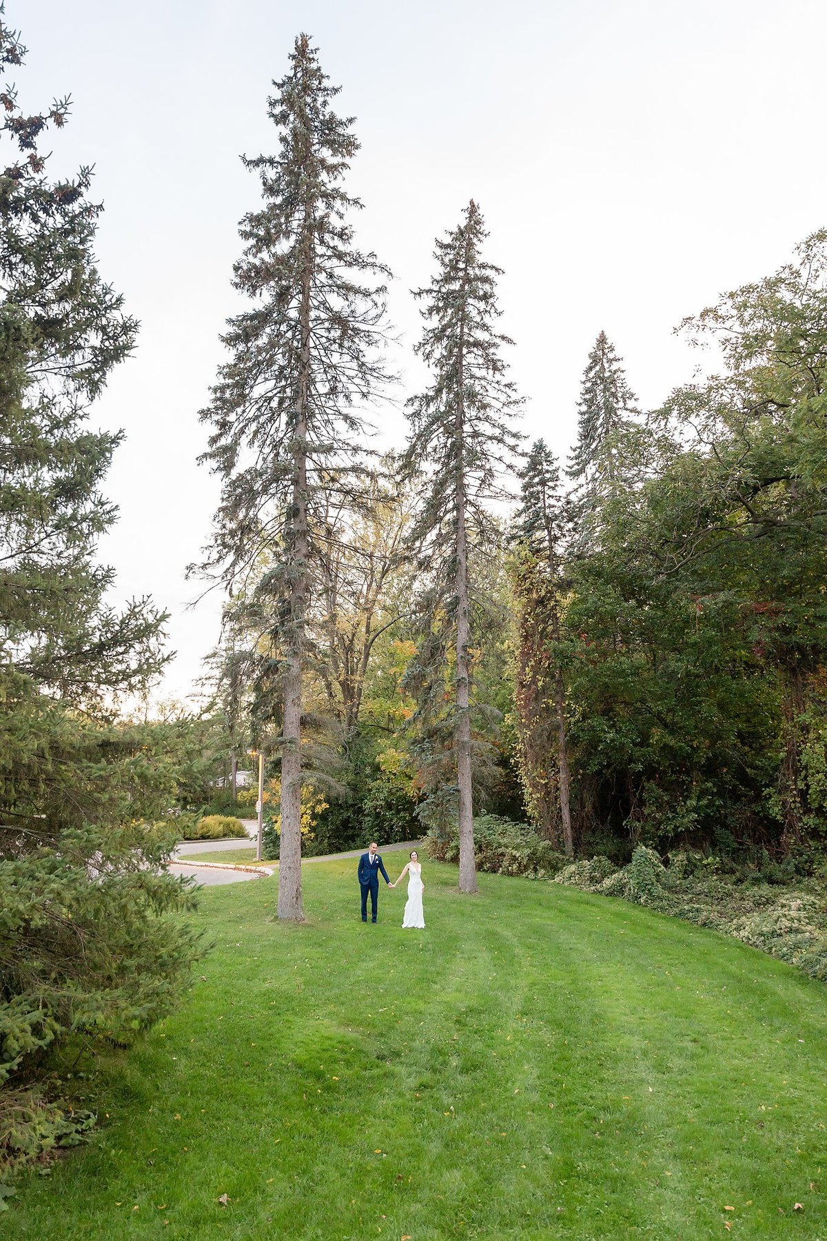 Romantic Windermere Manor Wedding | Dylan and Sandra Photography 135
