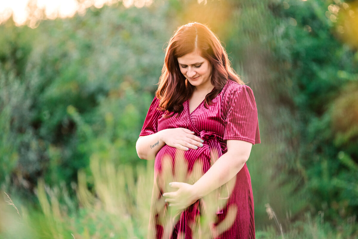 maternity photographer in Lafayette IN, maternity portraits in Lafayette IN, professional maternity photos