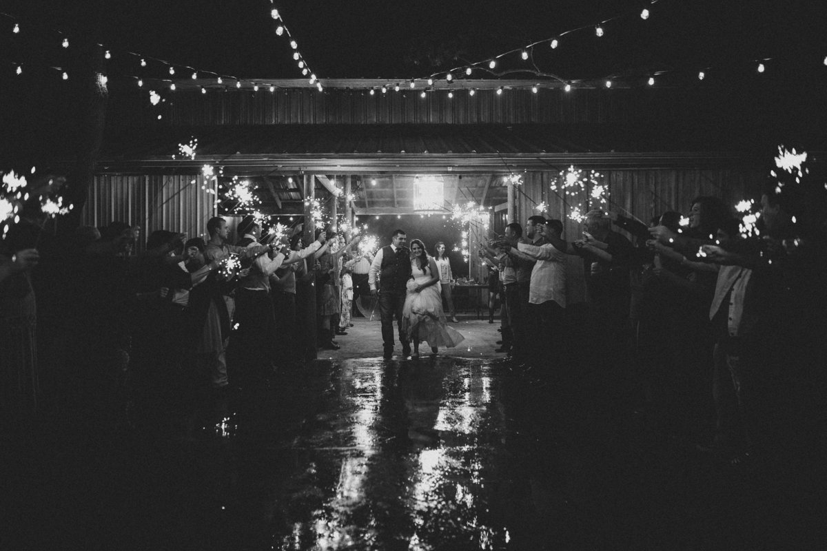 houston-barn-wedding-rainy-day