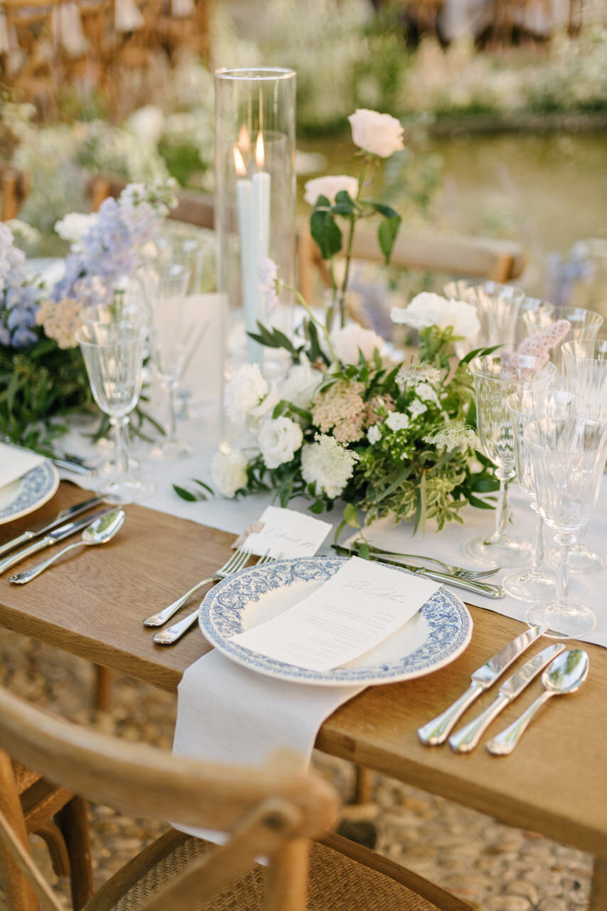 authentic-french-wedding-table-decoration