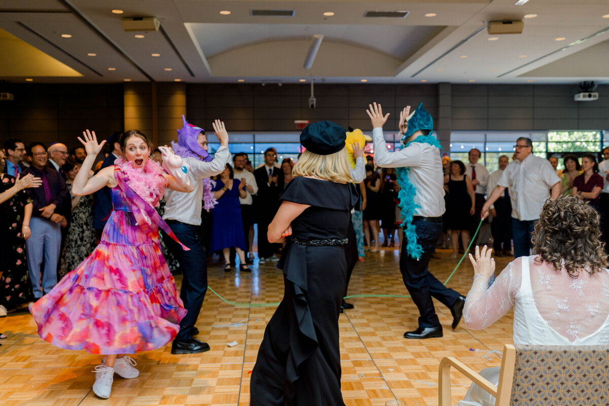 Eliana-Melmed-Photography-Chicago-LosAngeles-Jewish-WeddingPhotography-ShulaNoah-Shtick-00185