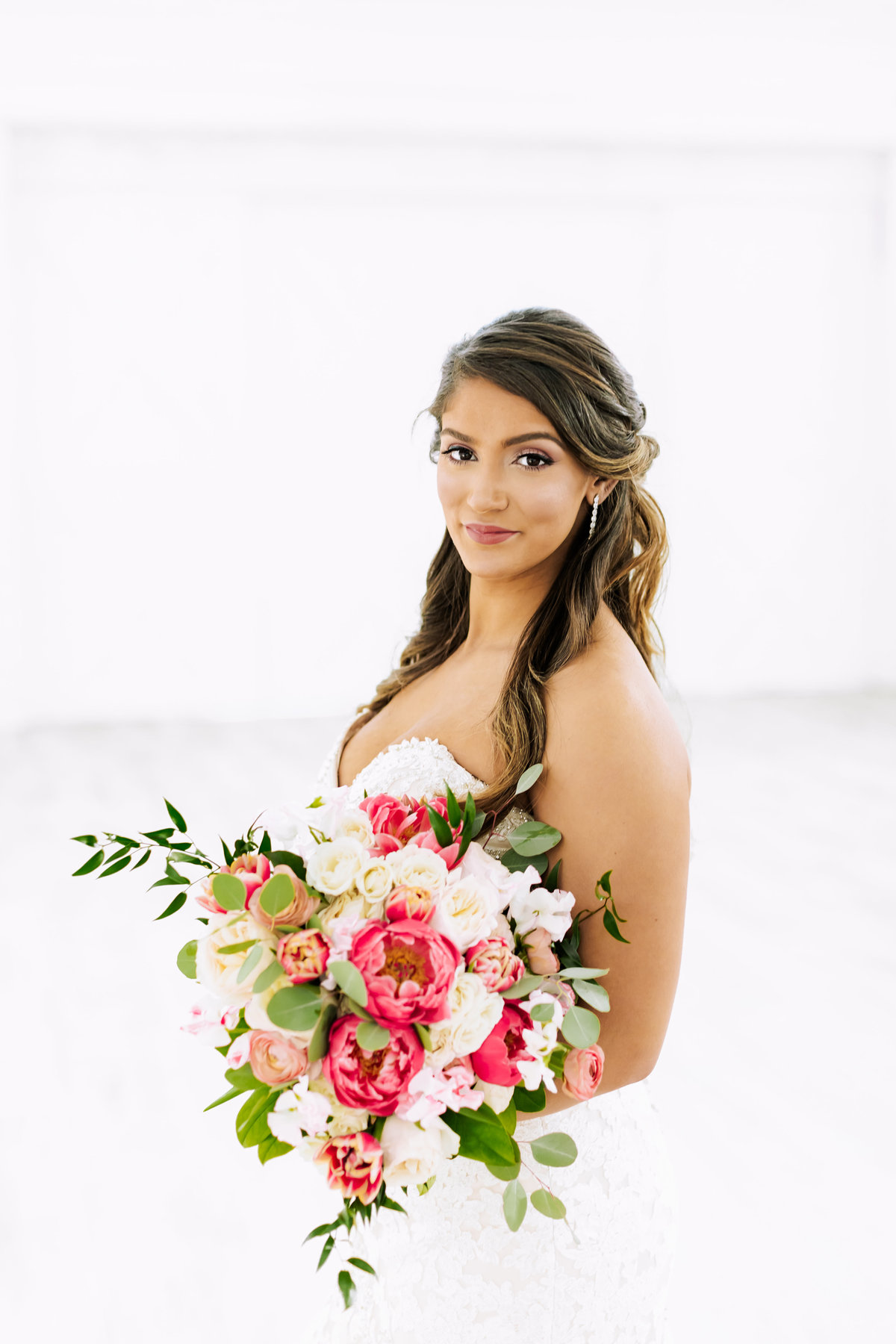 Alexa-Vossler-Photo_Dallas-Wedding-Photographer_Bridal-Session-Nest-at-Ruth-Farms-16