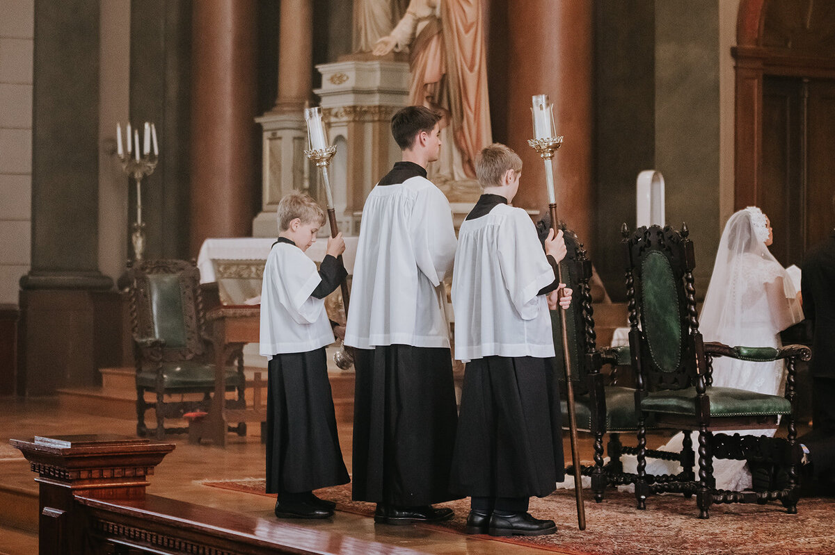 old-st-mary-catholic-wedding-cincinnati-ohio35