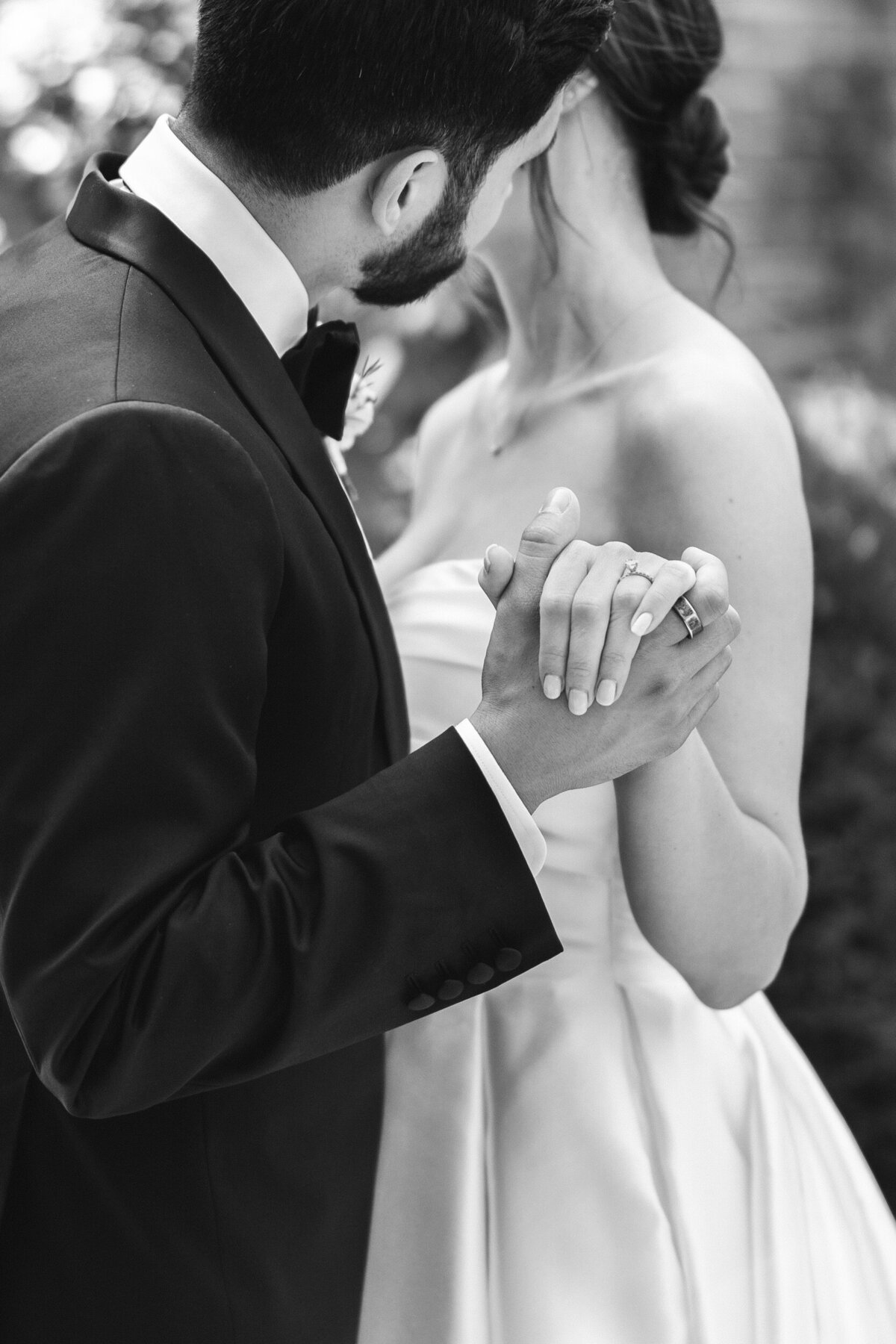 chicago-botanic-garden-wedding-summer-alex-ferreri--27