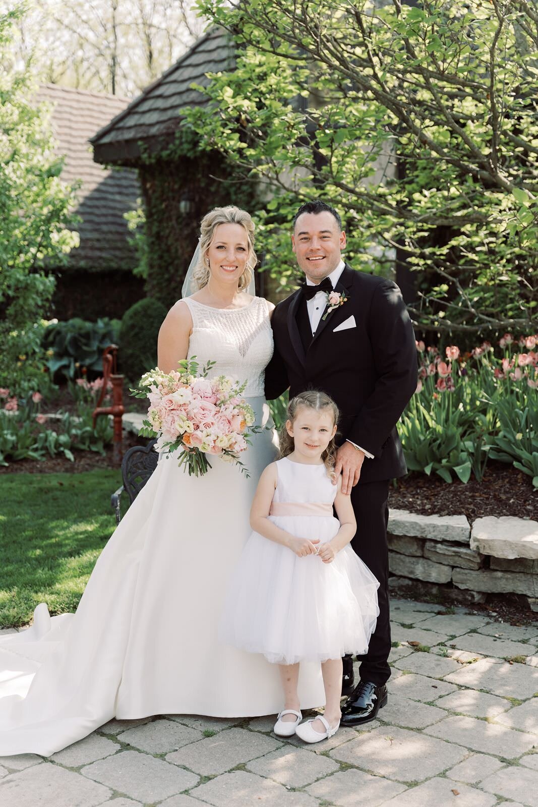 family-wedding-portrait-sarah-sunstrom-photography-monte-bello-estate-wedding