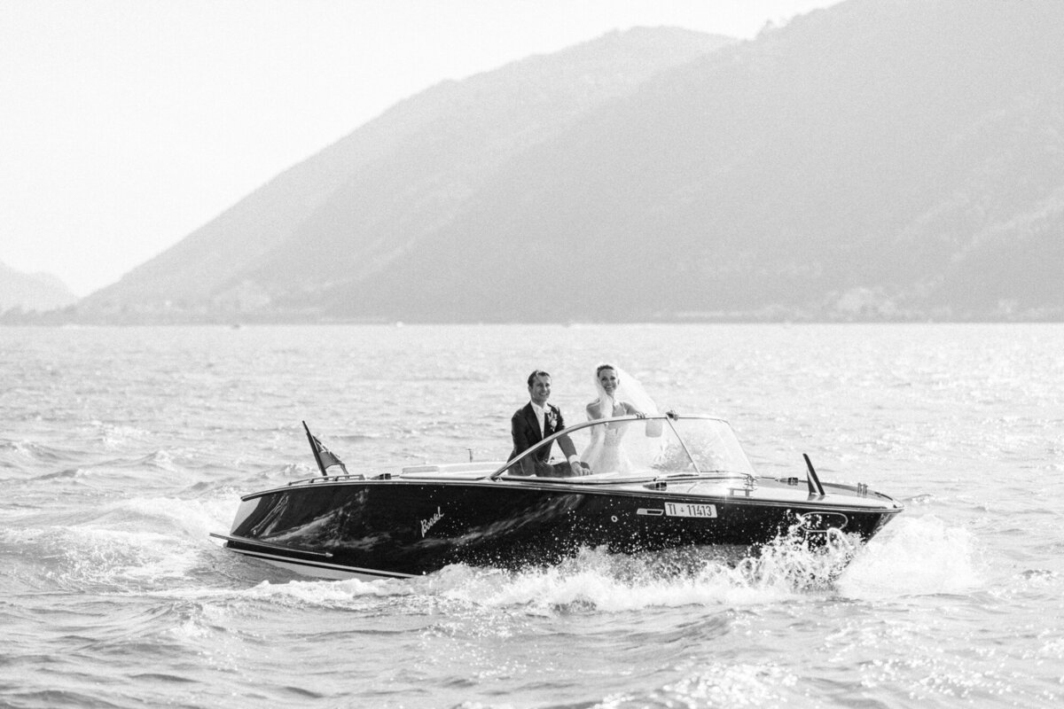 Maïlys Fortune Photography Husband Wife Wedding Weddings Photography France Switzerland Italy Timeless Dreamy Imagery Bilingual French English Destination Weddings Destination Wedding Provence French Riviera Paris Lake Como Tuscany191
