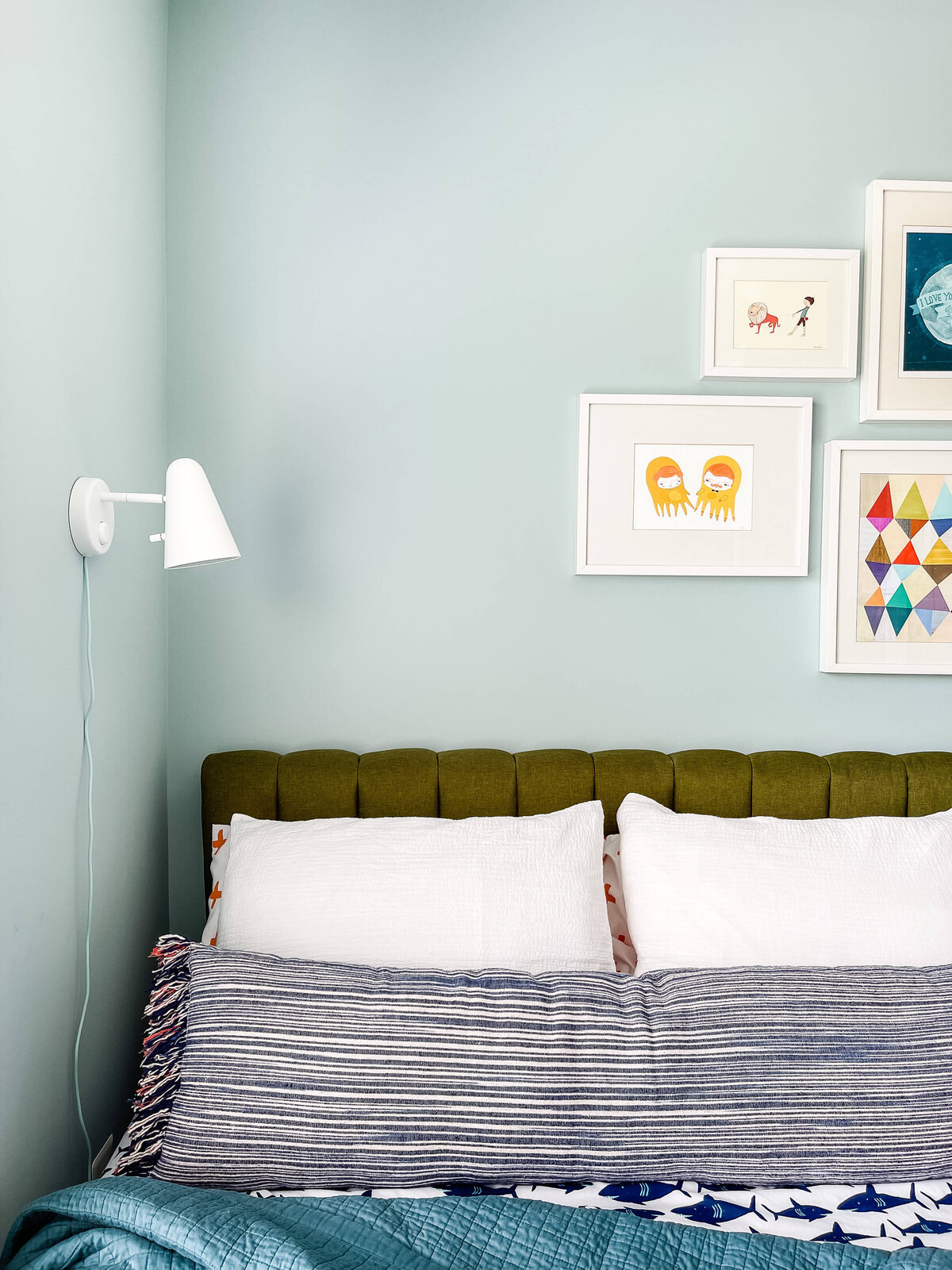 modern-blue-kids-bedroom