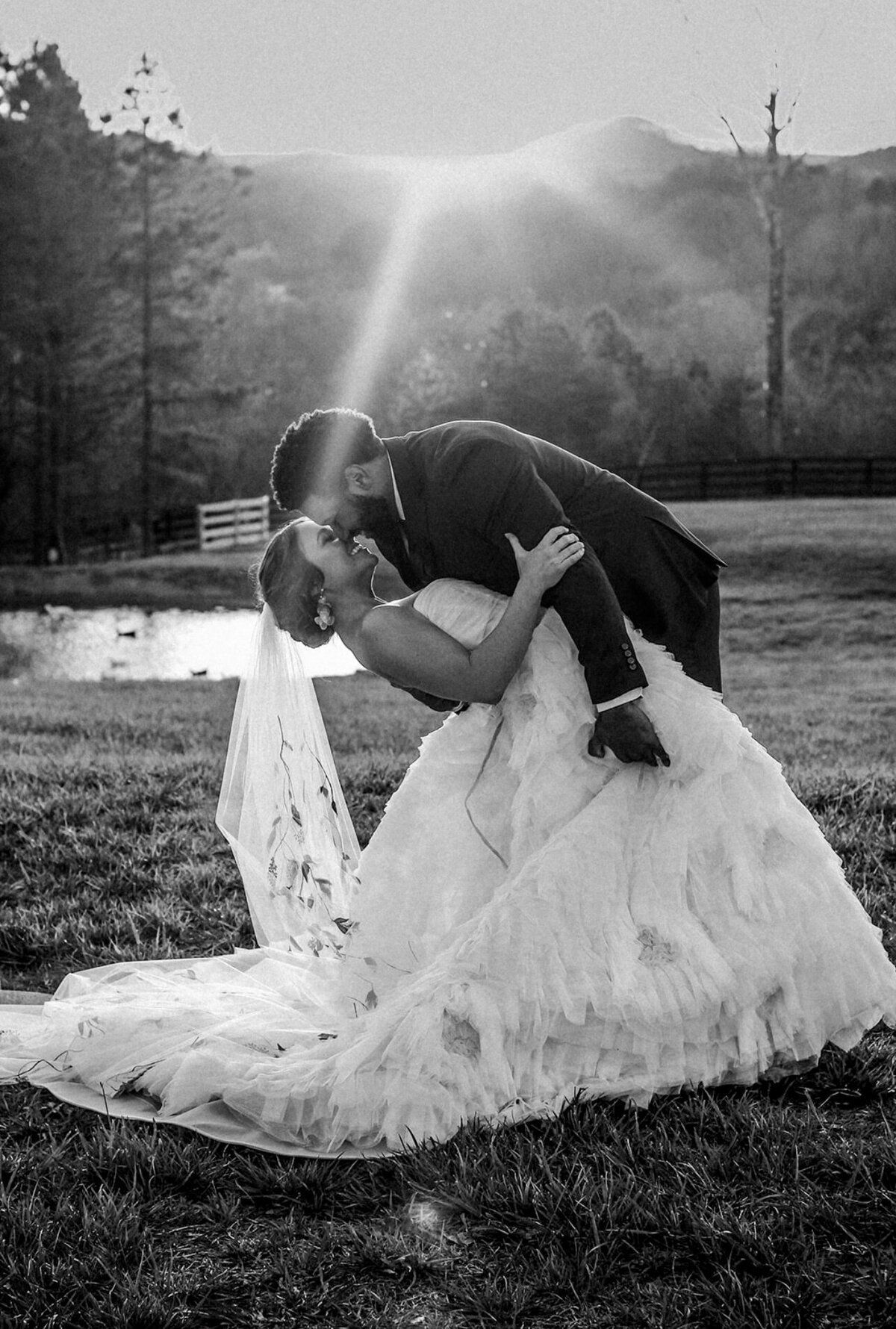 unique Nashville wedding photographer