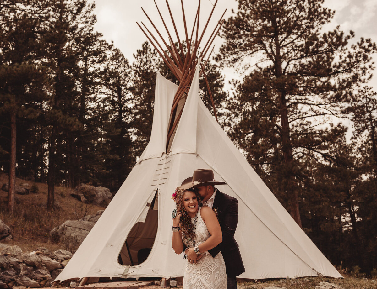 younger-ranch-wedding-Native-Roaming-Photography-29