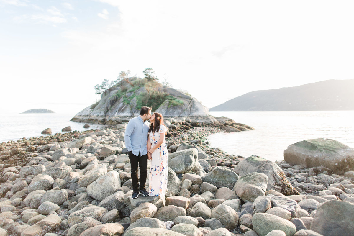 whytecliff-park-engagement-vancouver-blush-sky-photography-20