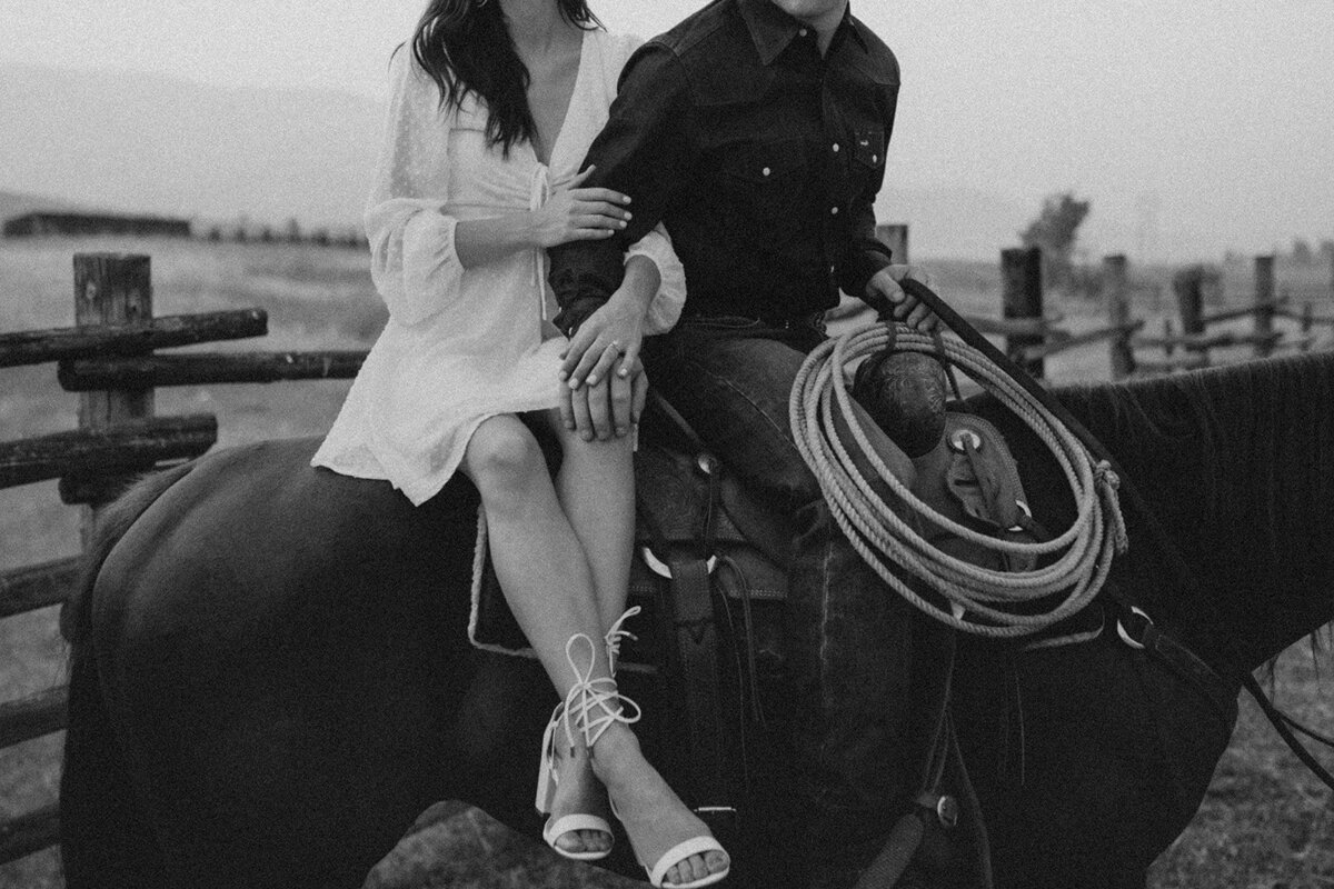 presley-gray-horseback-western-montana-engagement1985