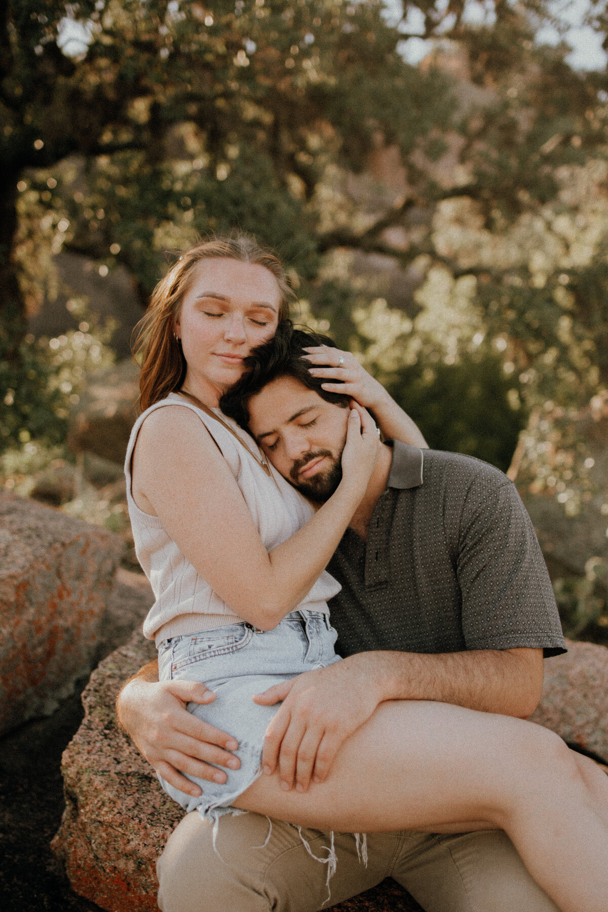 Enchanted Rock Couples Photos-16