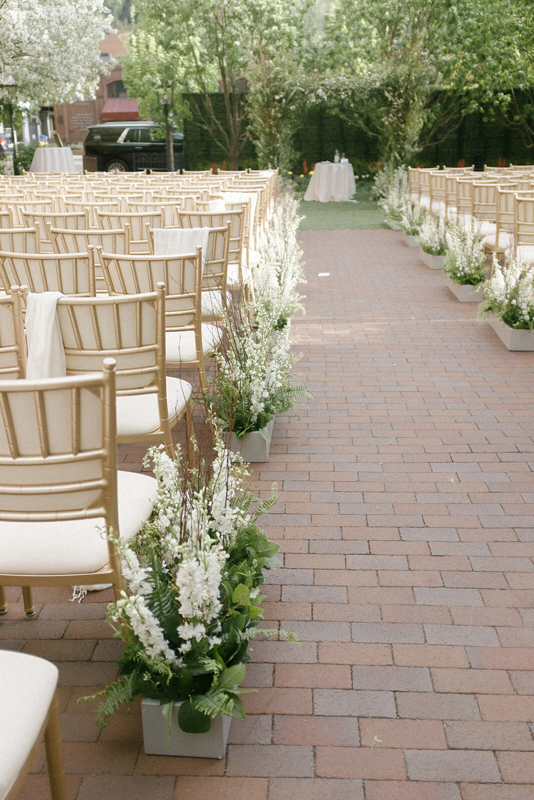 Aspen Hotel Jerome Wedding Calluna Events wedding style aisle flowers