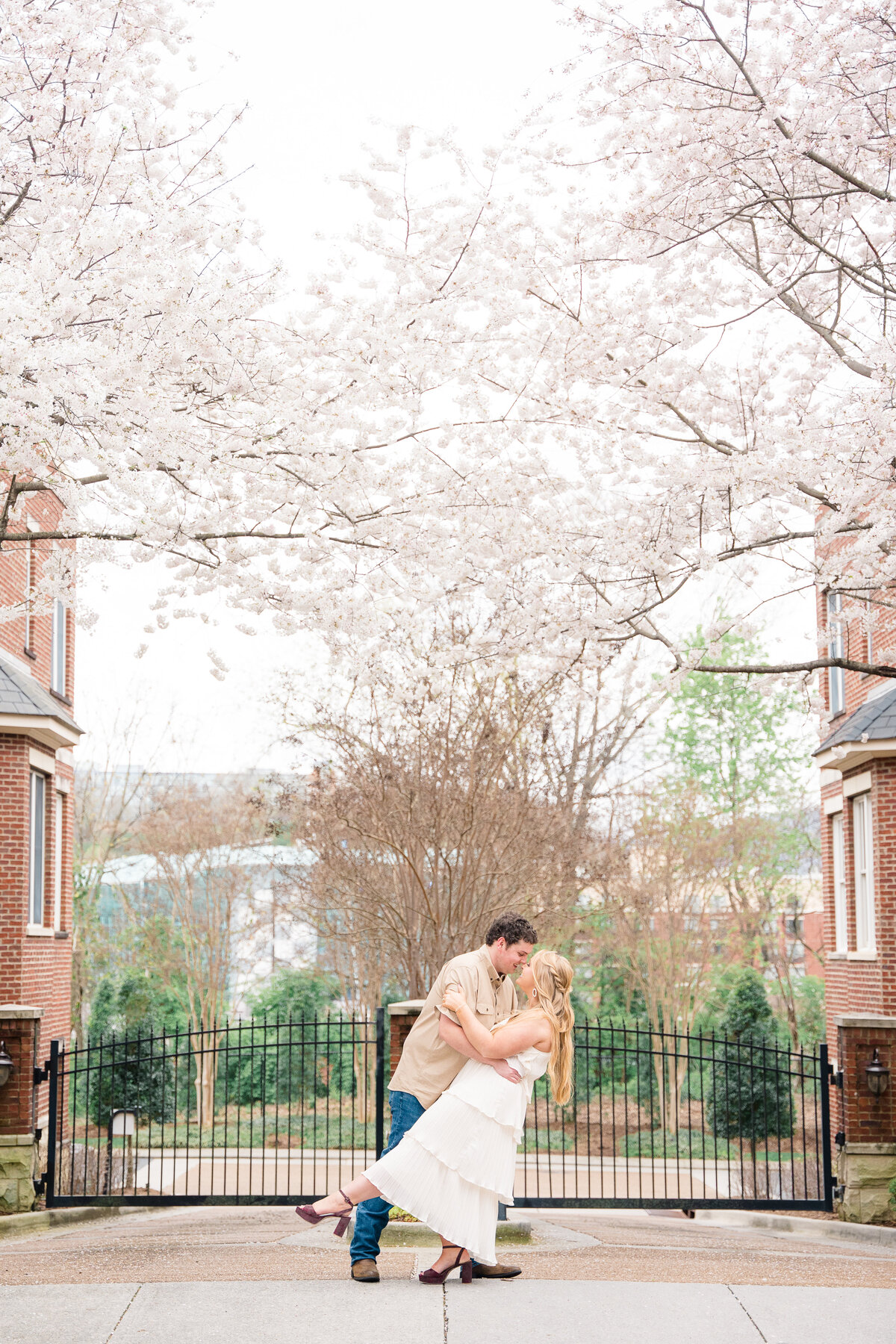 spring-engagement-downtown-chattanooga-a&m-10