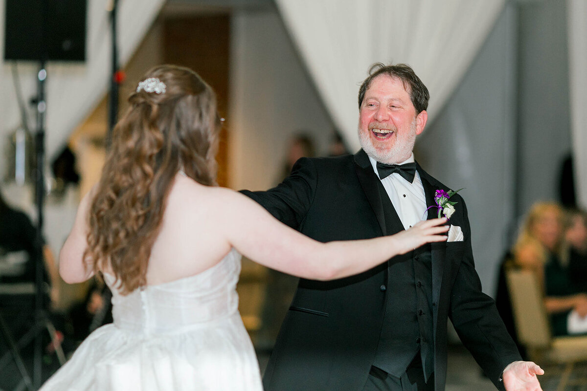 Eliana-Melmed-Photography-Chicago-LosAngeles-Jewish-WeddingPhotography-DInnerSpeeches-00128