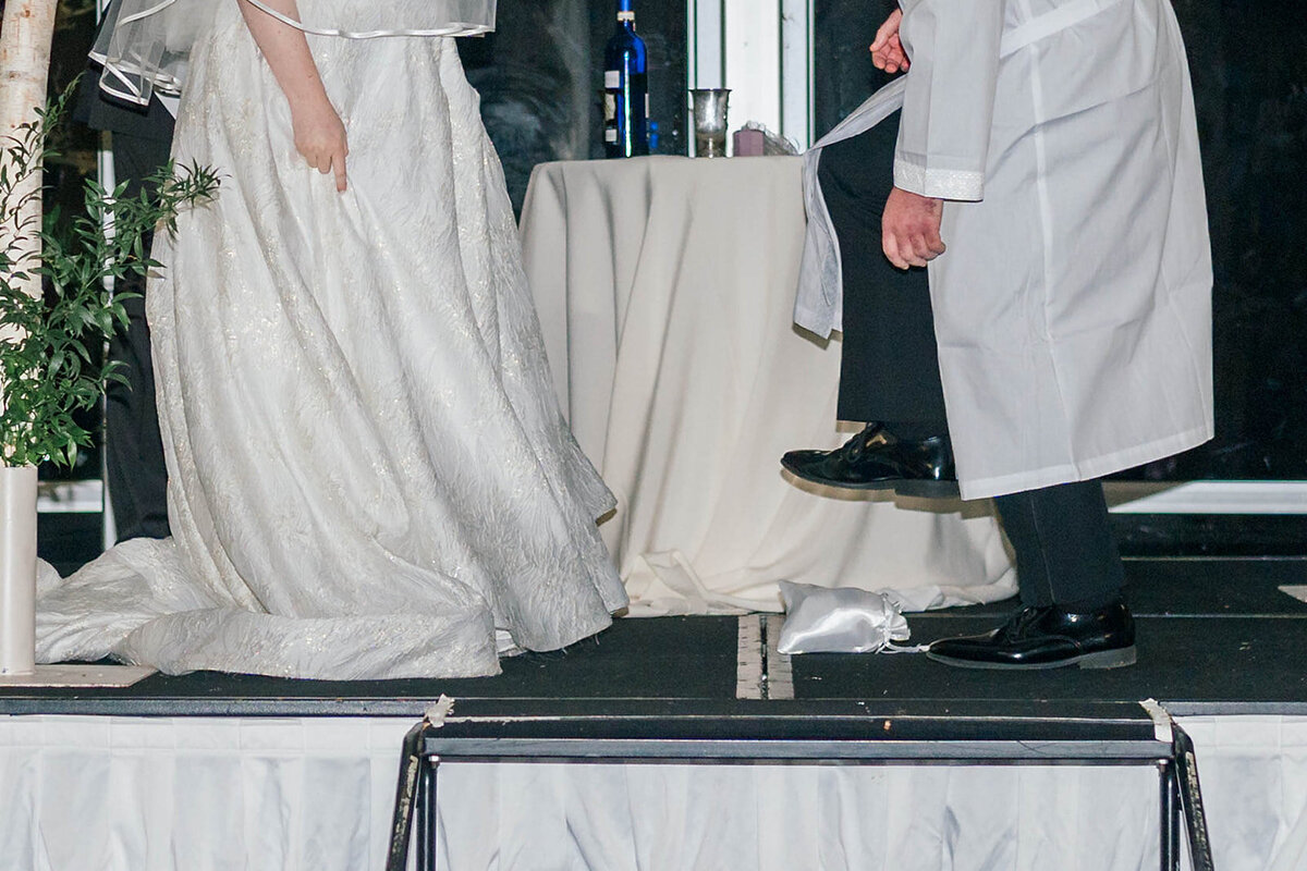 Eliana-Melmed-Photography-Chicago-LosAngeles-Jewish-WeddingPhotography-Chuppah-00244