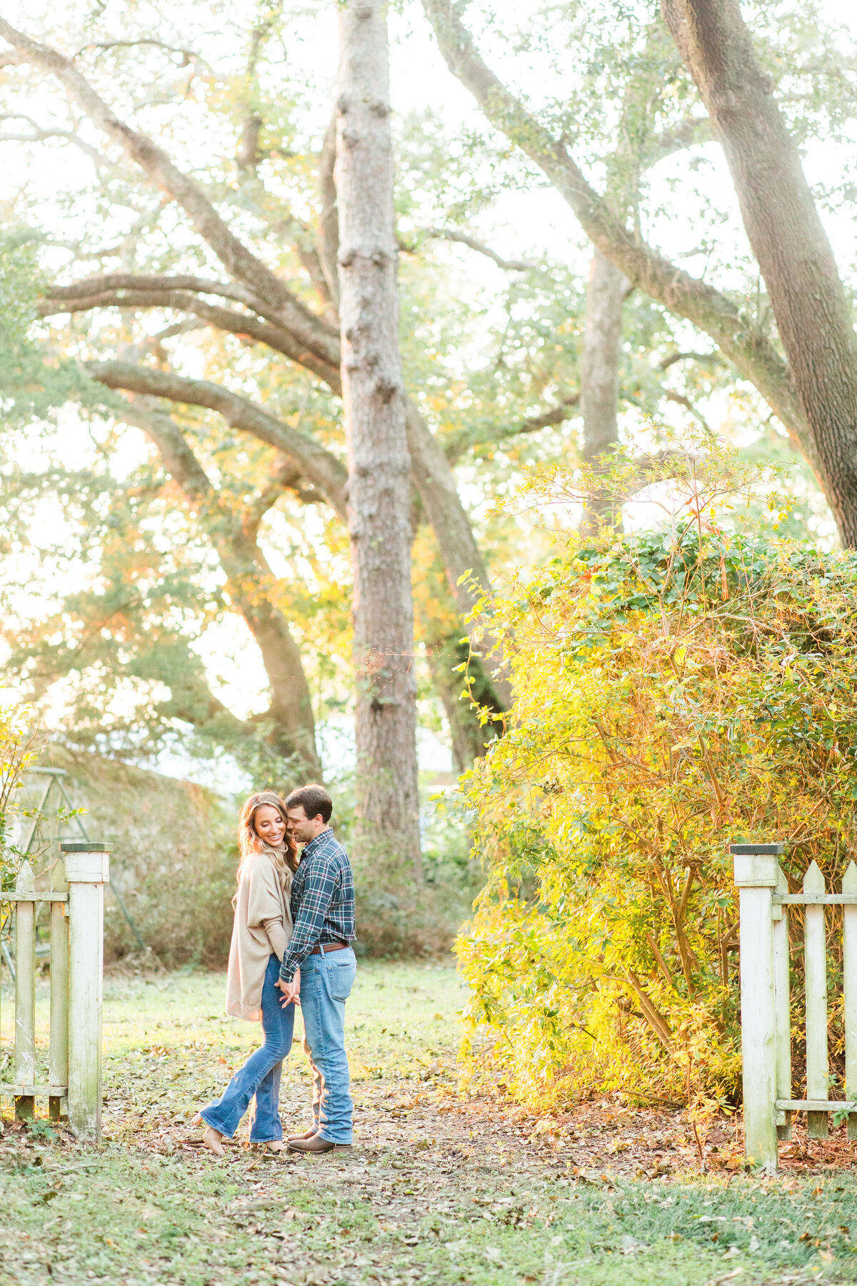 Renee Lorio Photography South Louisiana Wedding Engagement Light Airy Portrait Photographer Photos Southern Clean Colorful30