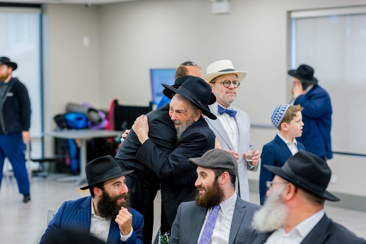 Eliana-Melmed-Photography-Chicago-LosAngeles-Jewish-WeddingPhotographer-CarmiKalman-SneakPeeks-00023