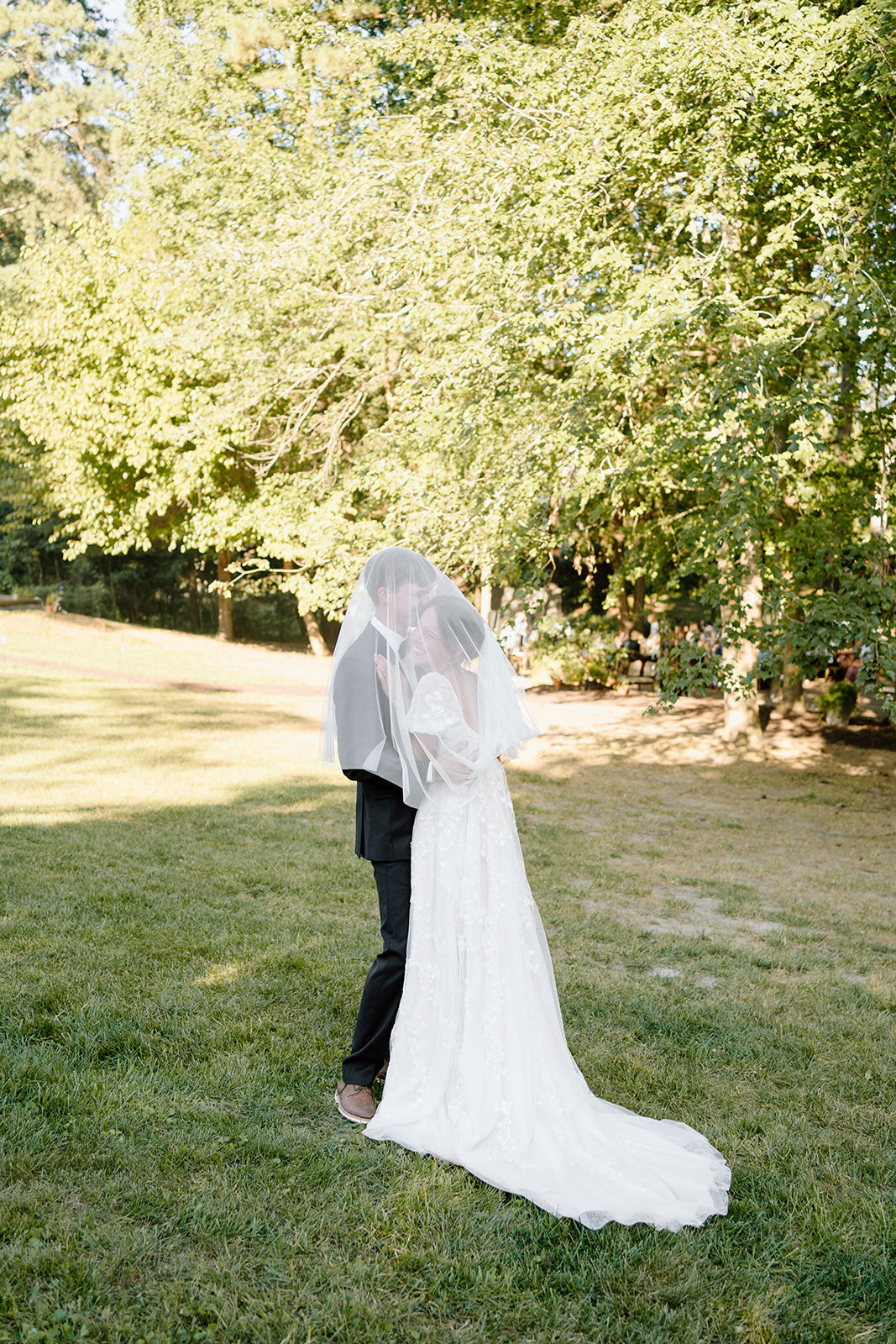 richmond-virginia-backyard-wedding-mary-samuel-180