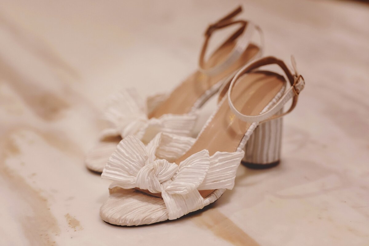 Brides shoes for wedding