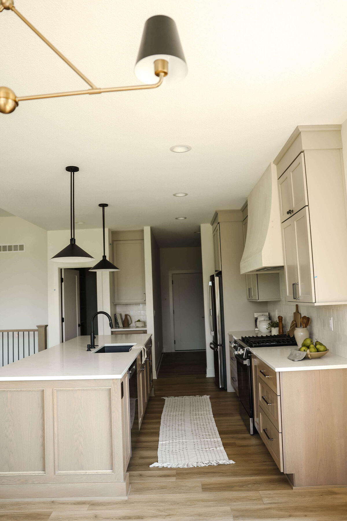 5306-Kitchen-Urbandale-Central-Iowa-Custom-Home-JRL-Builders-3F1A2580
