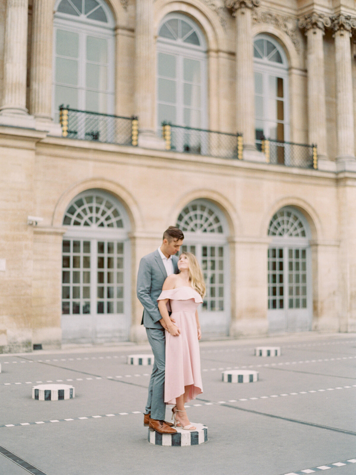 paris-engagement-session-eiffel-tower-engagement-session-paris-wedding-photographer-mackenzie-reiter-photography-18