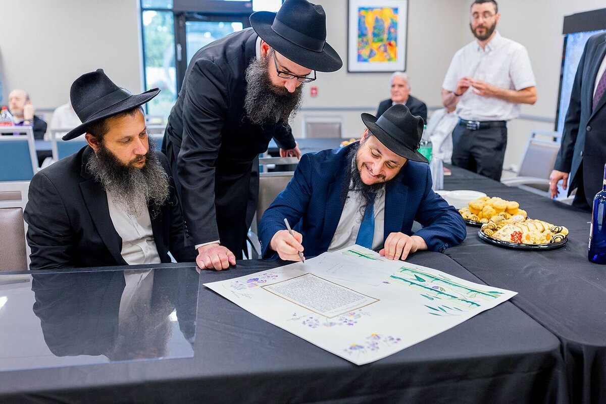 Eliana-Melmed-Photography-Chicago-LosAngeles-Jewish-WeddingPhotographer-CarmiKalman-Tisch-00078