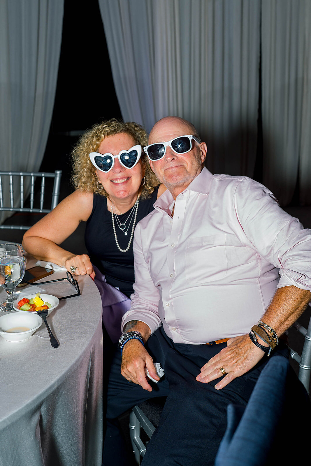 Eliana-Melmed-Photography-Chicago-LosAngeles-Jewish-WeddingPhotography-ElianaSklar-Sunglasses-00023