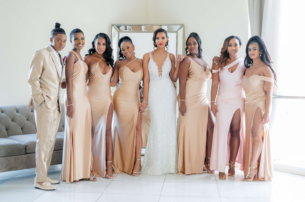 05_Gorgeous Bridal Party