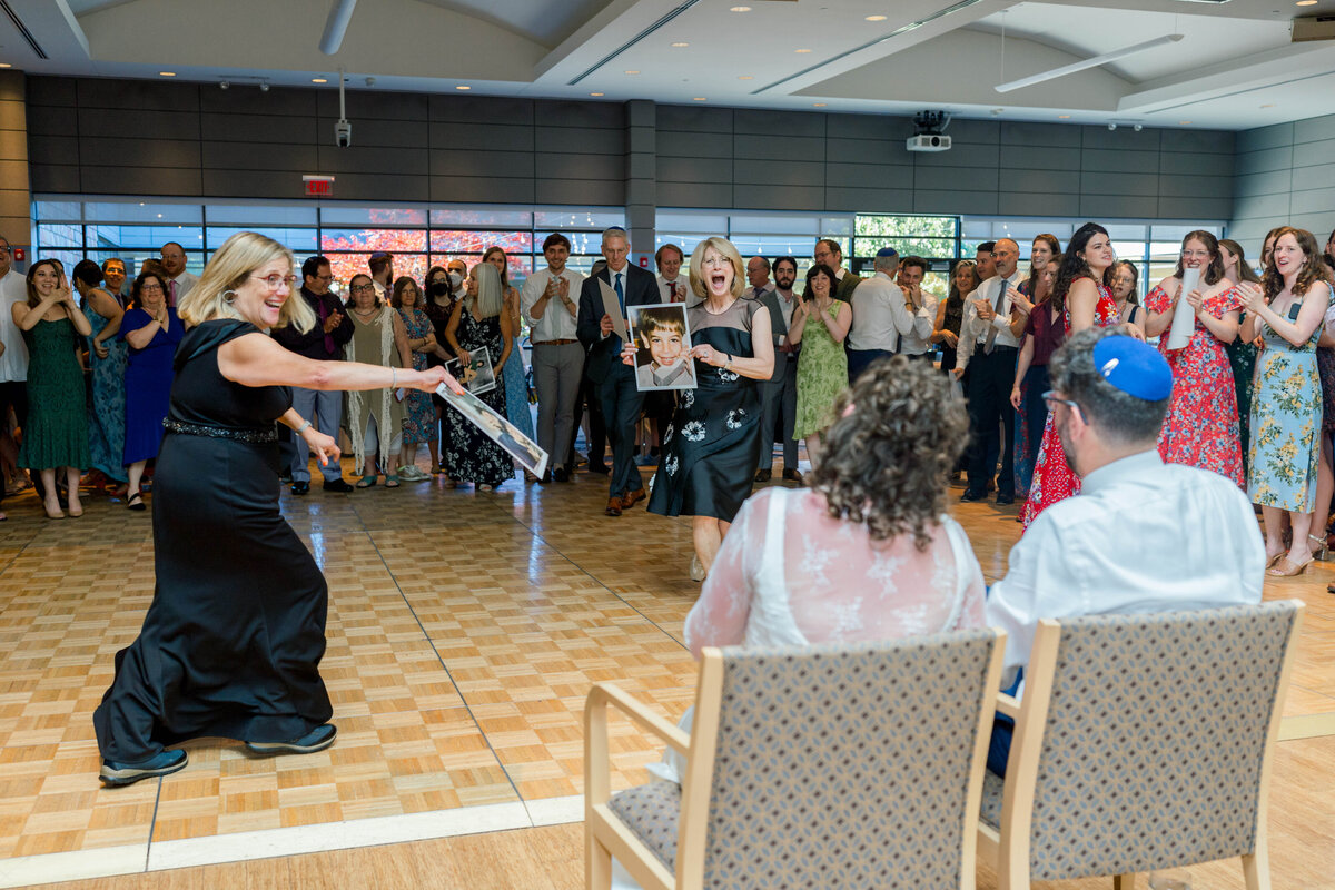 Eliana-Melmed-Photography-Chicago-LosAngeles-Jewish-WeddingPhotography-ShulaNoah-Shtick-00257