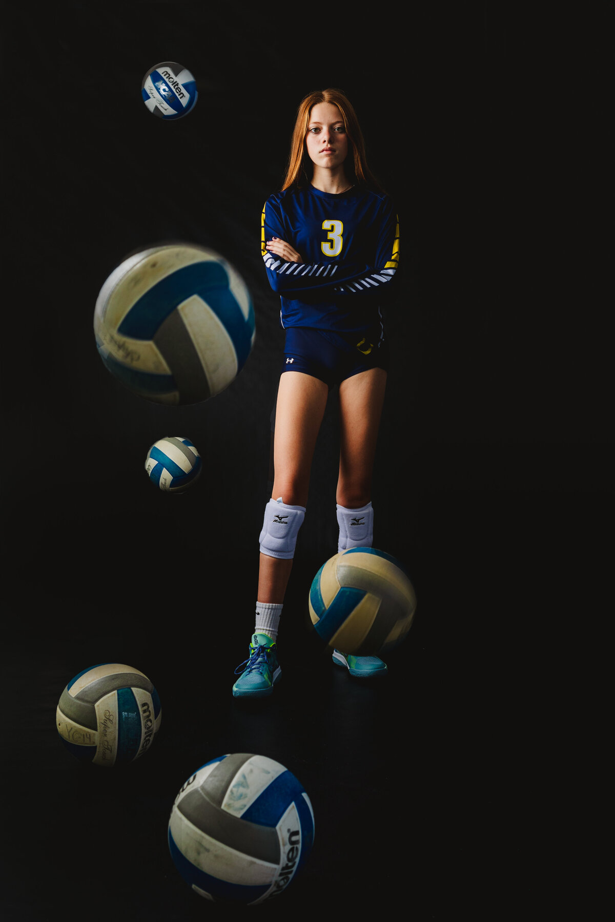 Camp-Hill-Sports-Photos-Teen-Volleyball-player-Slice-of-Lime-Molten-Ball
