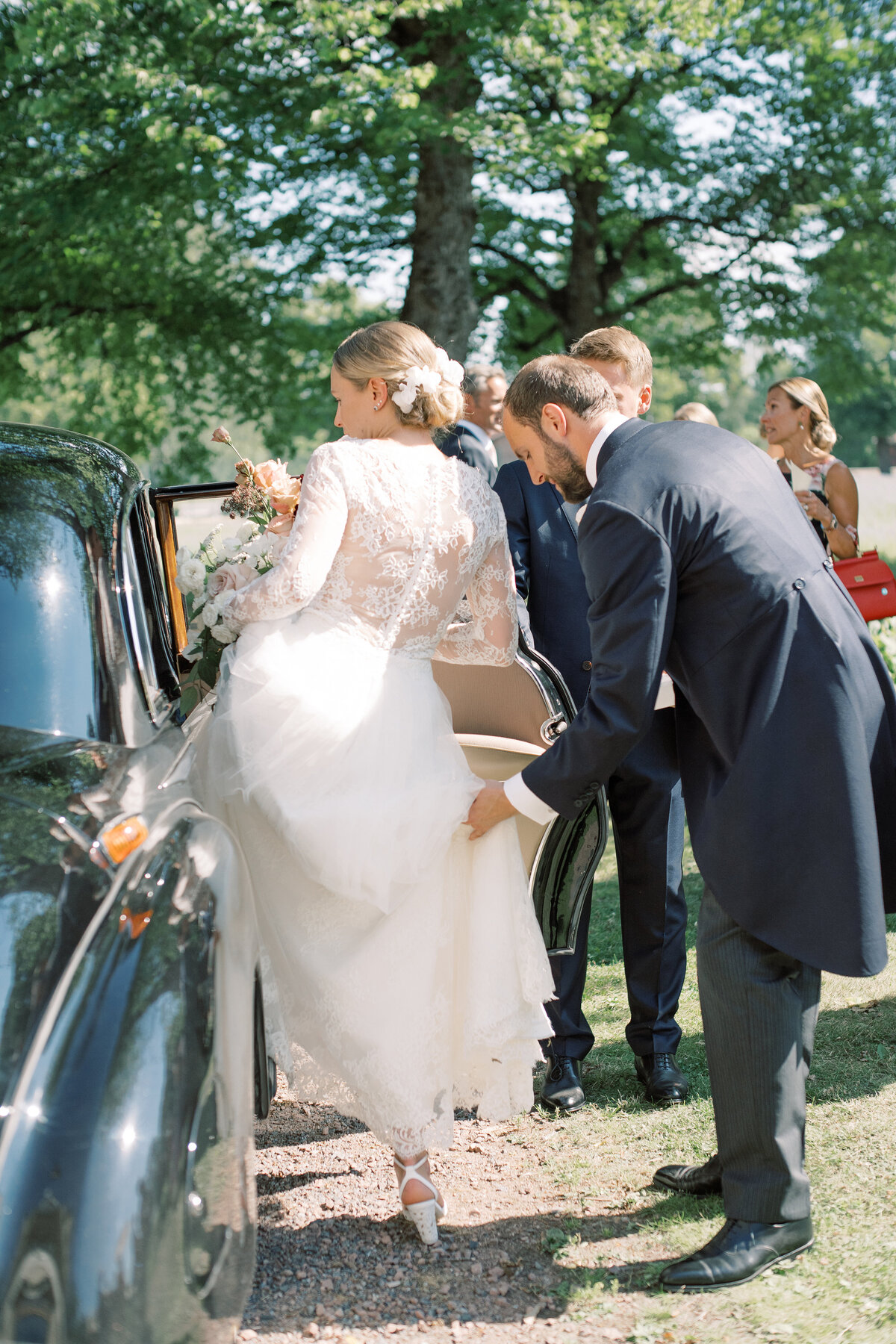 Vicki_Grafton_Photography-Finland_Wedding-Destination Luxury Fine Art Film Photographer Bride Martha Stewart92