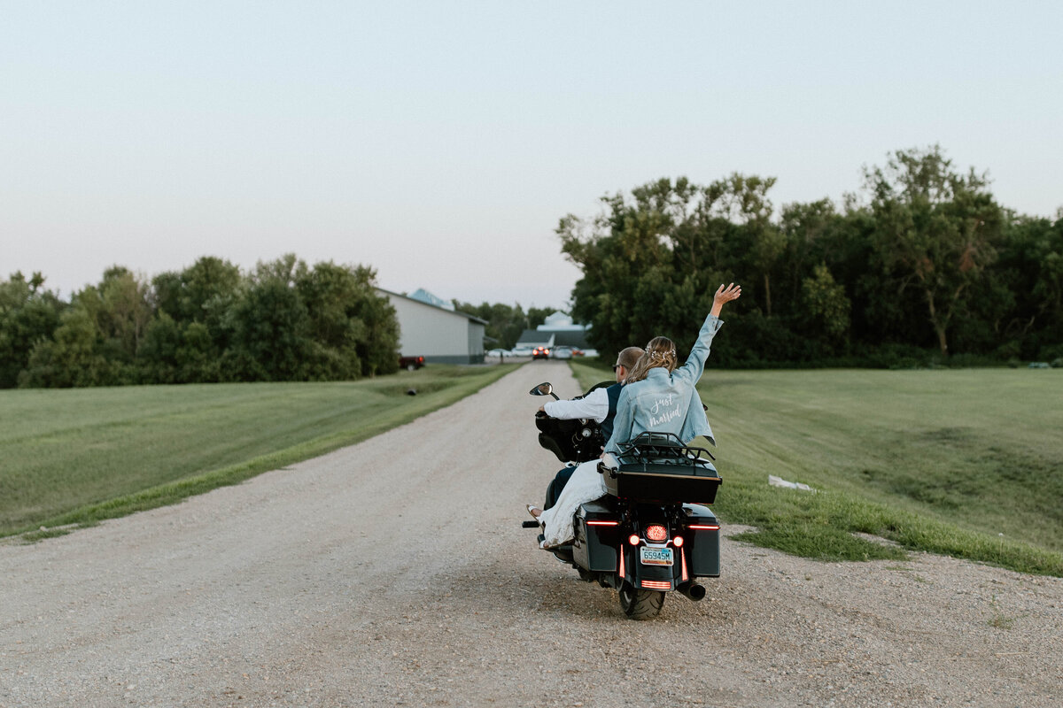 Wedding Photographers Fargo ND