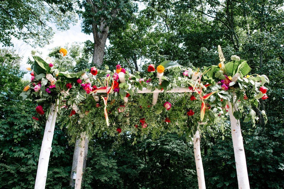 301-colorful-fiesta-backyard-wedding-ct-wedding-planner-977x650