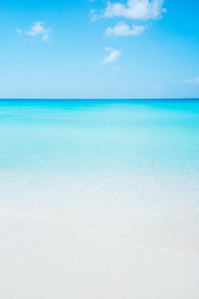 blue water of anguilla