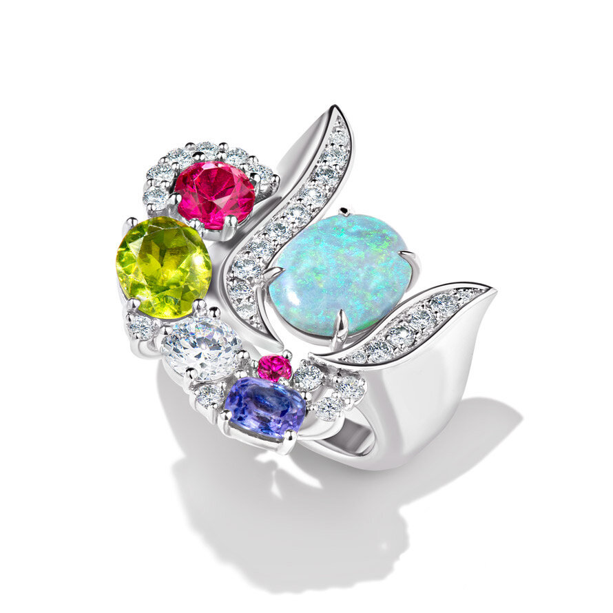 Opal-white-gold-ring-vanouver-jewellery-photographer