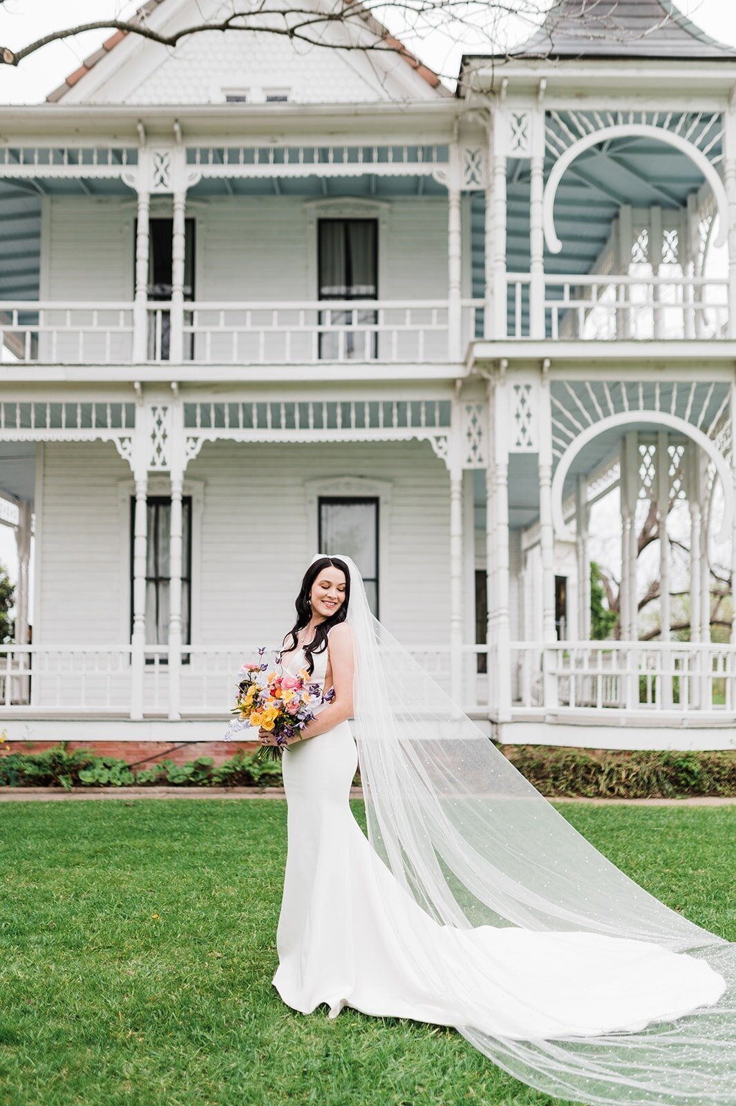 bridal-portaits-barr-mansion-carhart-photography