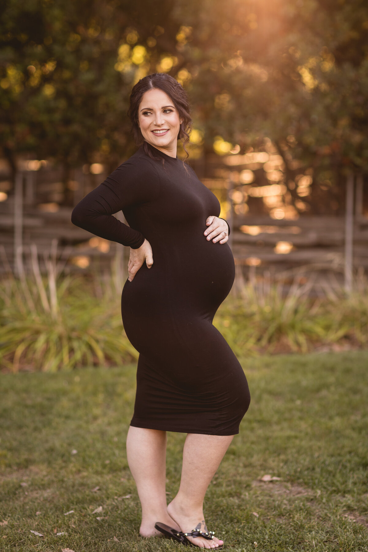 Laura [Maternity] 2022-5