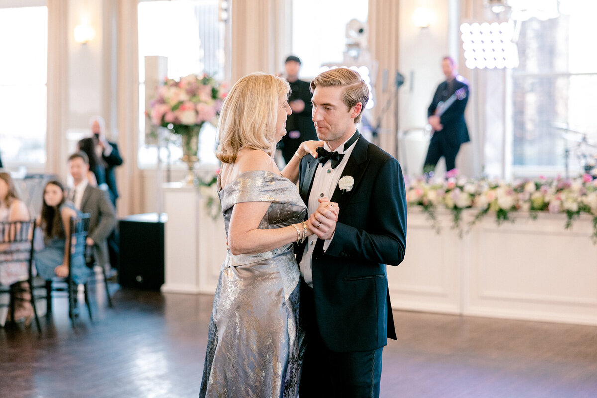 Shelby & Thomas's Wedding at HPUMC The Room on Main | Dallas Wedding Photographer | Sami Kathryn Photography-202
