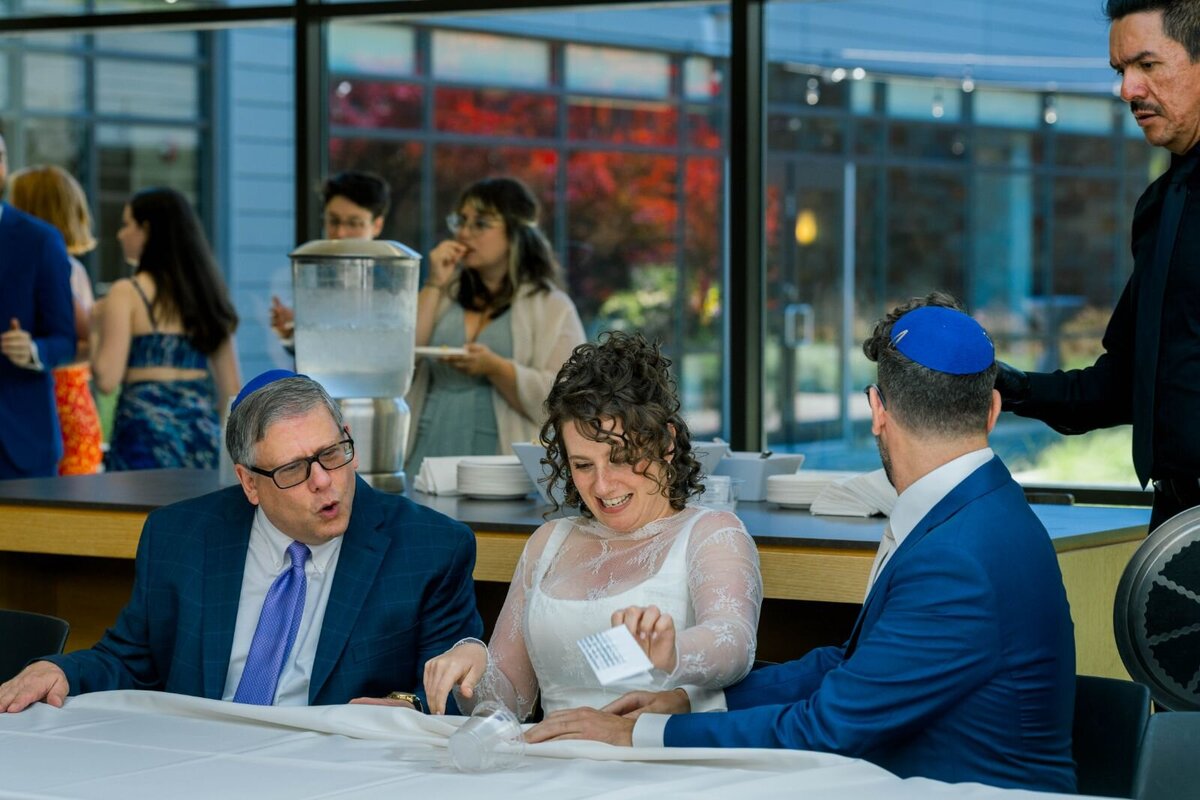 Eliana-Melmed-Photography-Chicago-LosAngeles-Jewish-WeddingPhotography-ShulaNoah-Tisch-00039