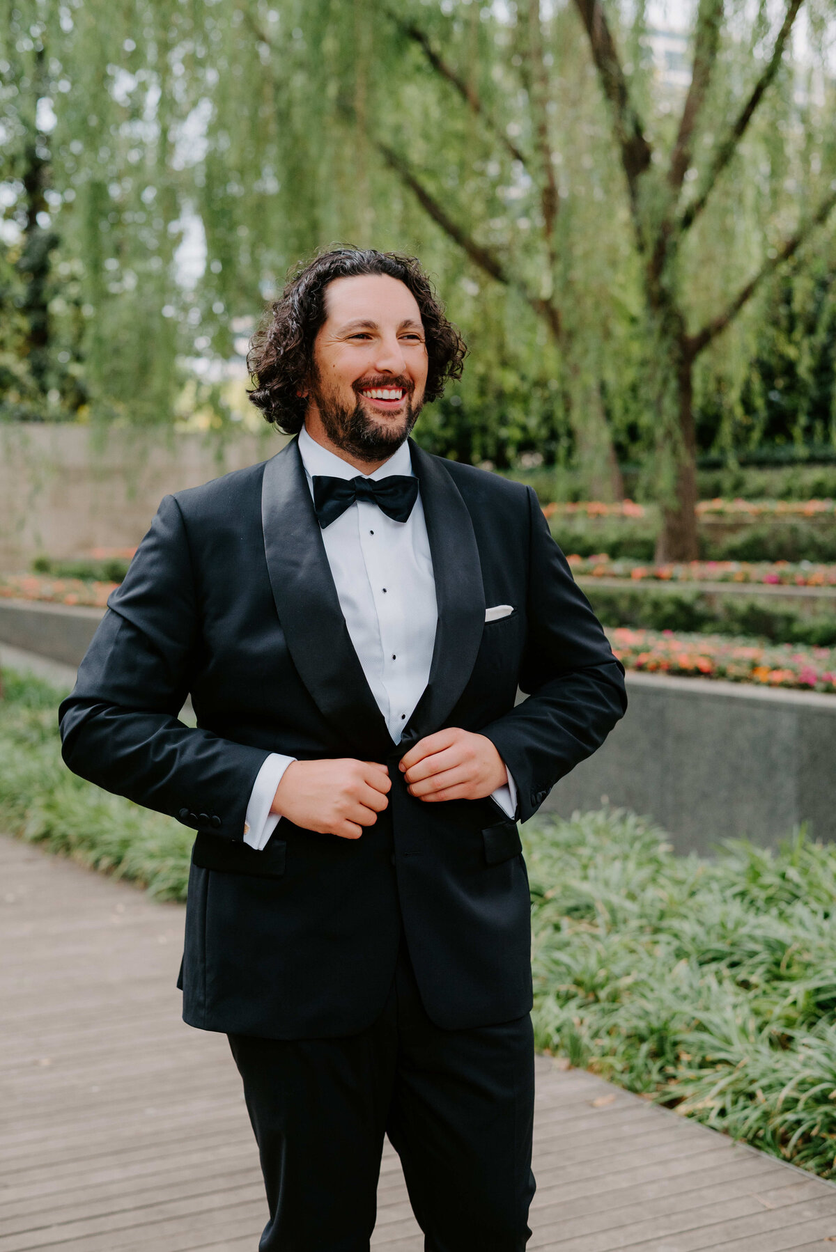 Nasher Sculpture Center Wedding - Ruchlin Wedding - FIRST LOOK + ROMANTICS - Kyrsten Ashlay Photography-97-Edit