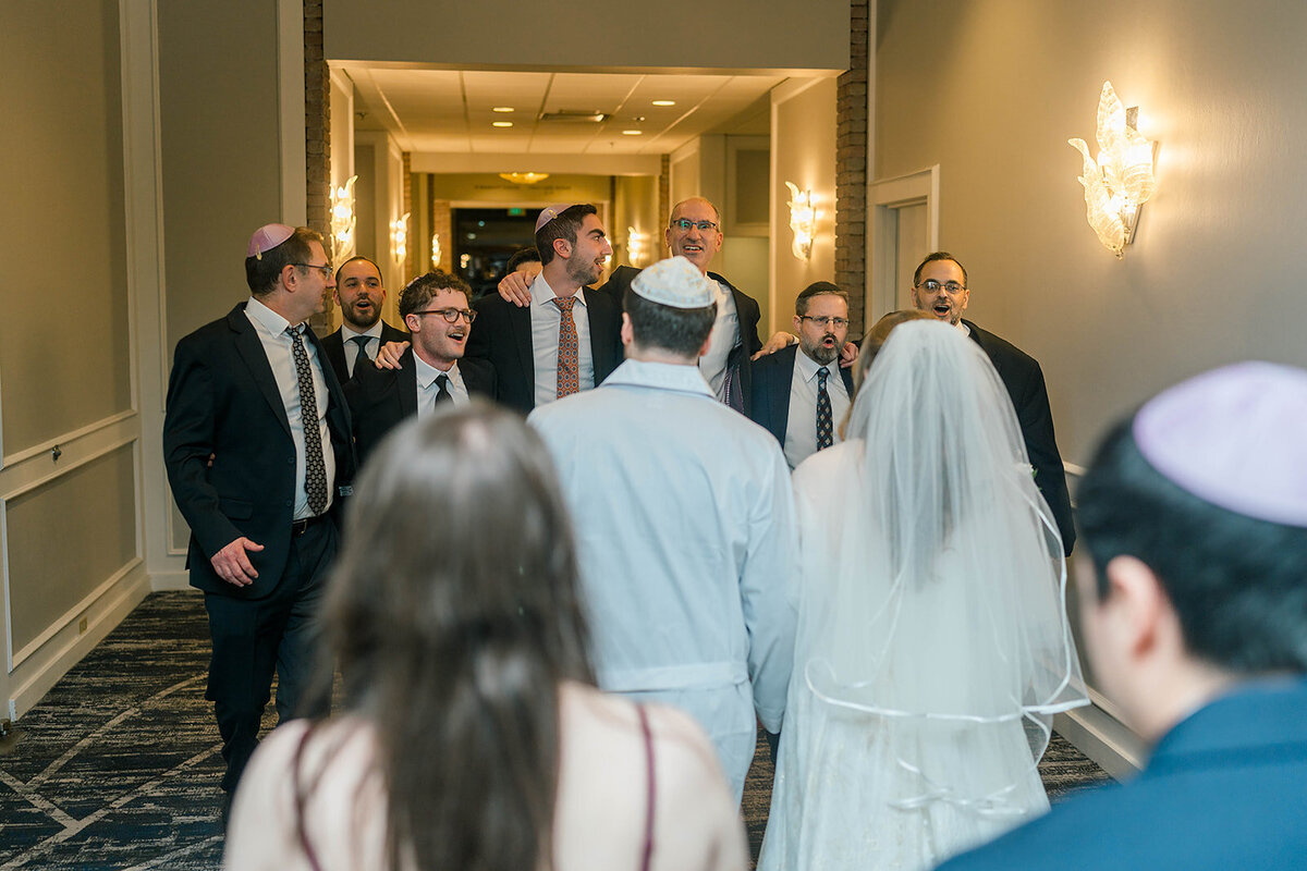Eliana-Melmed-Photography-Chicago-LosAngeles-Jewish-WeddingPhotography-Chuppah-00286
