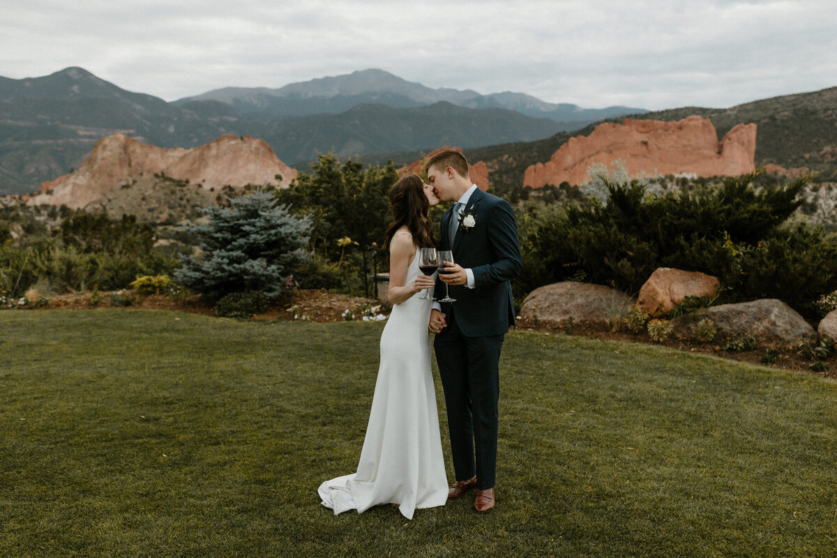 Mackenzie-and-Cutter's-Intimate-Wedding-in-Colorado-Springs-28