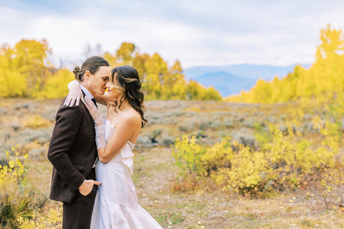 Utah-Fall-Aspen-Mountain-Wedding-Inspiration-Photography_0040
