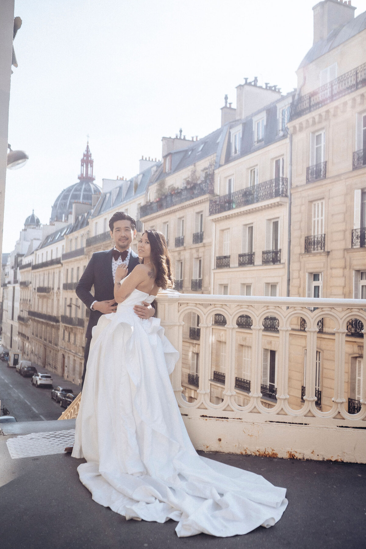 012-Destination-Wedding-Elopement-Photographer-Paris-Cinematic-Editorial-Luxury-Fine-Art-Lisa-Vigliotta-Photography
