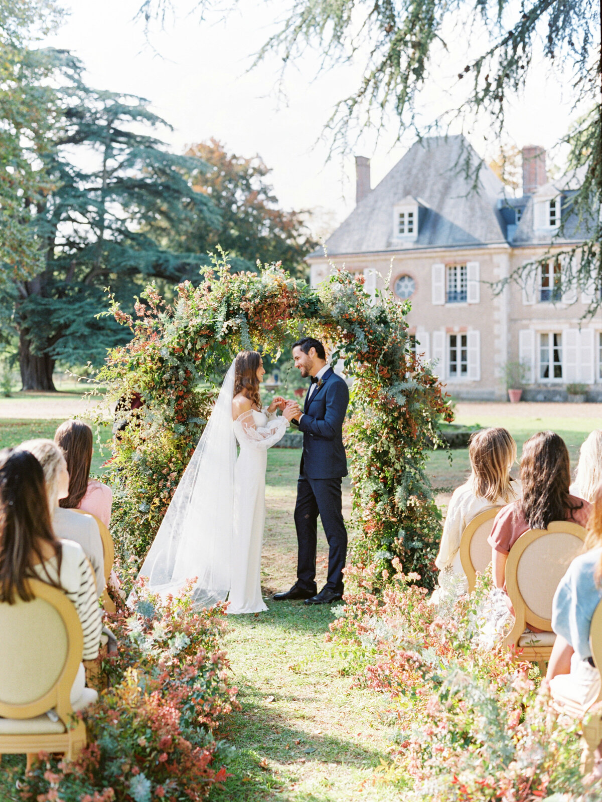 chateau-bouthonvilliers-wedding-paris-wedding-photographer-mackenzie-reiter-photography-29